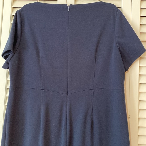 Vintage Jessica Howard navy blue dress with imbezzelment. Size 18W - Picture 8 of 11